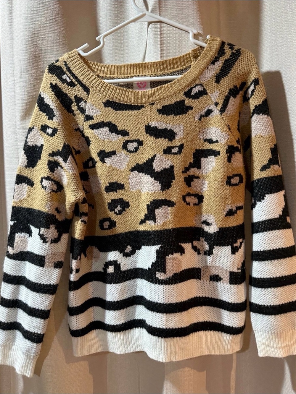 Wanna B Women's Animal Print Pullover Knit Sweater Size Small